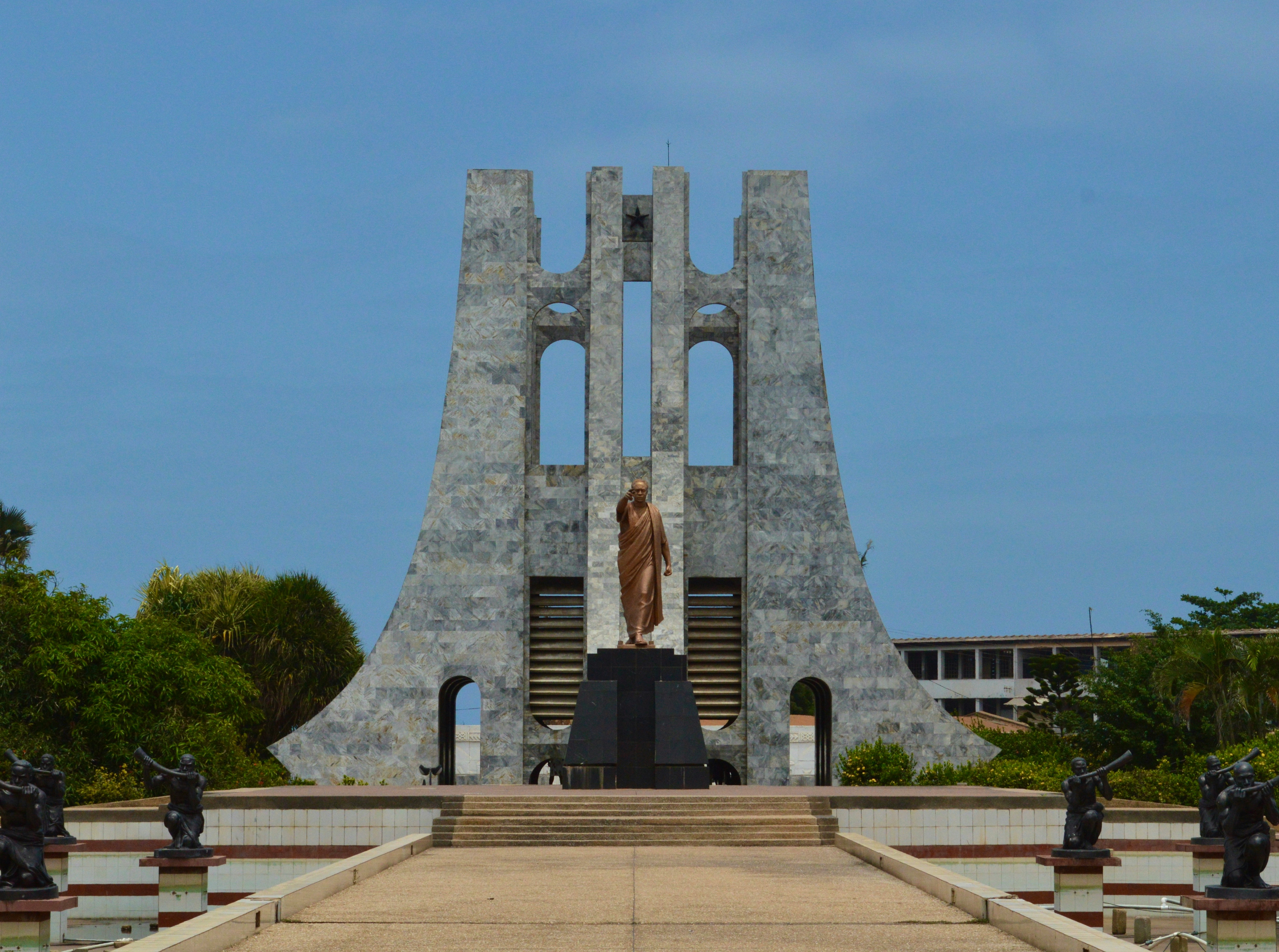 Nkrumah statue